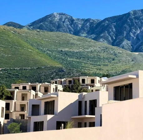 Dhermi - Palase, shitet Vile 3+1+Ballkon , 300 m² 1.500.000 € 