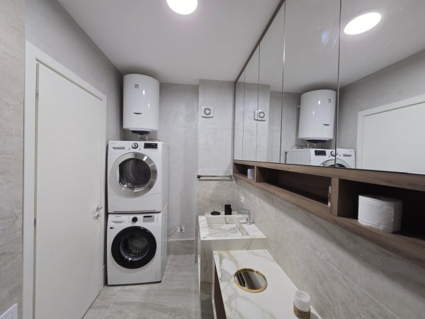 Tirane, jepet me qera apartament 1+1+Aneks+Ballkon Kati 3, 70 m² 850 € (Rruga Qemal Stafa)