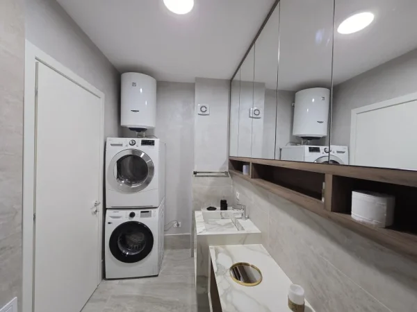 Tirane, jepet me qera apartament 1+1+Aneks+Ballkon Kati 3, 70 m² 850 € (Rruga Qemal Stafa)