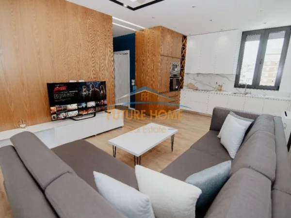 Tirane, jepet me qera apartament 2+1+Ballkon Kati 4, 104 m² 1.500 € (Myslym Shyri prane shkolles Sabaudin Gabrani)