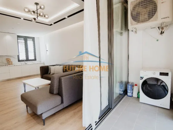 Tirane, jepet me qera apartament 2+1+Ballkon Kati 4, 104 m² 1.500 € (Myslym Shyri prane shkolles Sabaudin Gabrani)