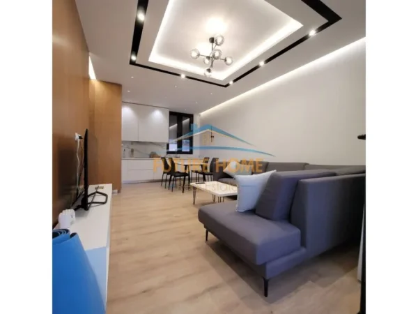 Tirane, jepet me qera apartament 2+1+Ballkon Kati 4, 104 m² 1.500 € (Myslym Shyri prane shkolles Sabaudin Gabrani)