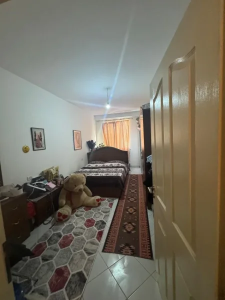 Tirane, shitet apartament 2+1+Ballkon Kati 5, 98 m² 129.000 € (rruga 3 deshmoret)