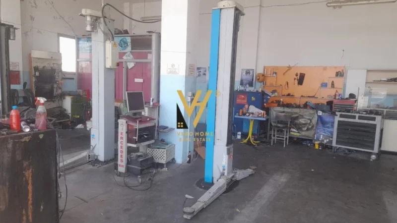 Lezhe, shitet ambjent biznesi Kati 0, 1.520 m² 200.000 € (LEZHE)