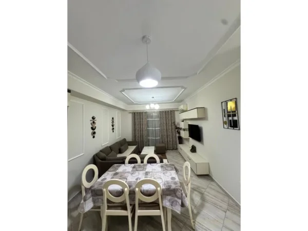 Tirane, jepet me qera apartament 1+1+Aneks+Ballkon Kati 5, 600 € 