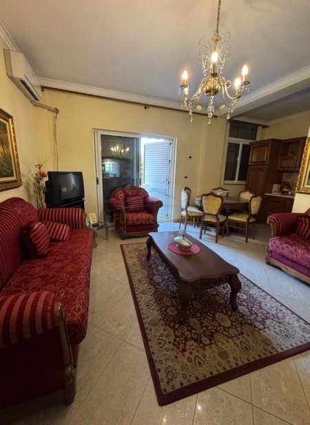 Tirane, jepet me qera apartament 2+1 Kati 2, 107 m² 750 € (Rruga Qemal Stafa)