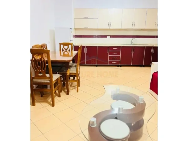 Tirane, jepet me qera apartament 2+1 Kati 2, 95 m² 750 € (Zogu i Zi)