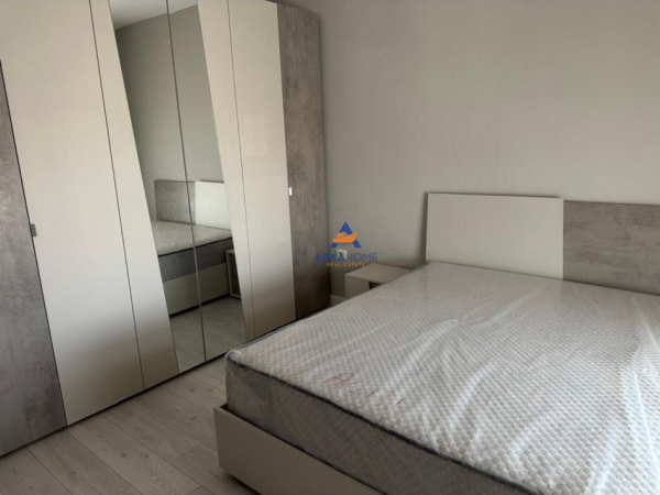 Tirane, jepet me qera apartament 2+1+Ballkon Kati 7, 80 m² 663 € (MARTENITETI I RI)