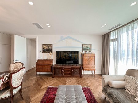 Tirane, jepet me qera apartament 2+1+Ballkon Kati 10, 133 m² 2.200 € (Lake View)
