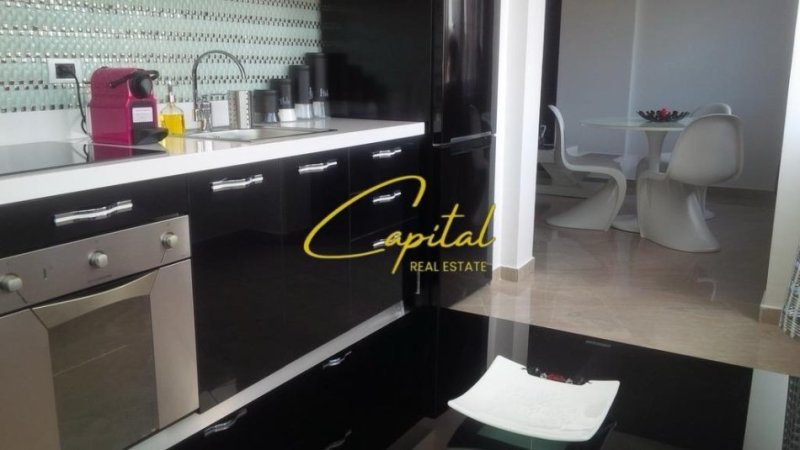 Tirane, jepet me qera apartament 2+1 Kati 6, 96 m² 950 € (ISH BLLOKU)
