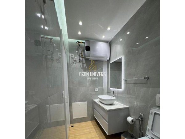 Tirane, shitet apartament 1+1+2 Ballkone Kati 11, 76 m² 170.000 € (Golden Park 3, Rruga e Kavajës)