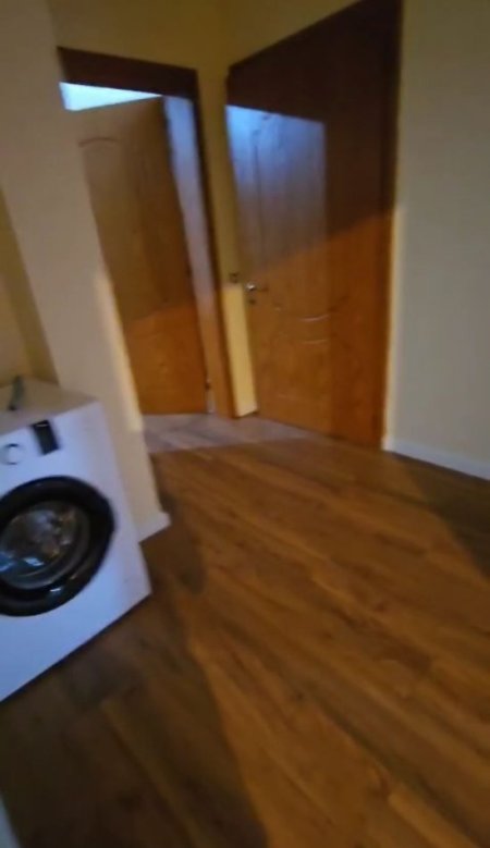 Tirane, jepet me qera apartament 2+1+Ballkon Kati 4, 86 m² 600 € 