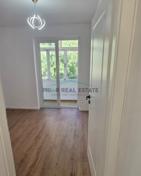 Tirane, shes apartament 1+1 Kati 3, 42 m² 135.000 € (Myslym Shyri)