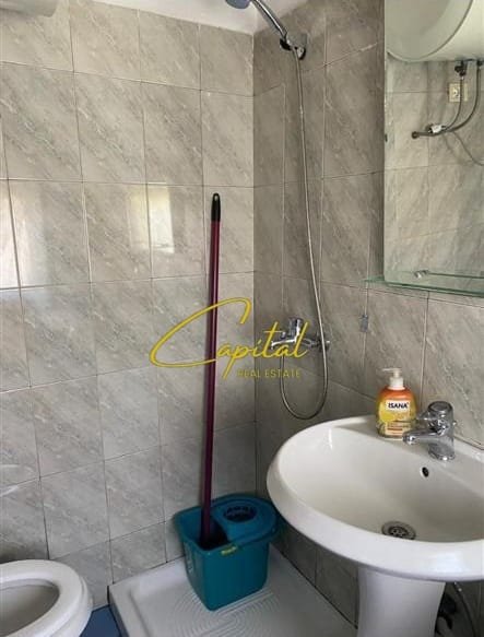 Tirane, jepet me qera apartament 1+1 Kati 3, 44 m² 350 € (QENDER)