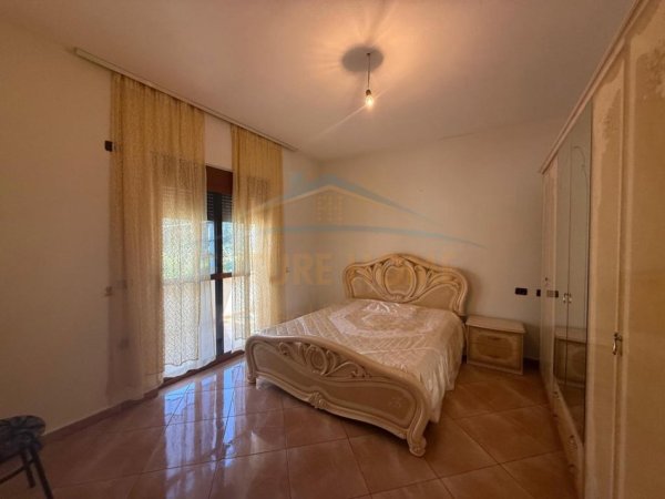 Tirane, jepet me qera apartament 2+1 Kati 2, 100 m² 350 € (Rruga Dalip Topi)