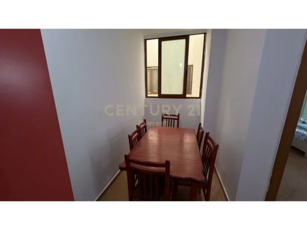 Tirane, shitet apartament 2+1+Ballkon Kati 7, 96 m² 127.000 € (Yzberisht)