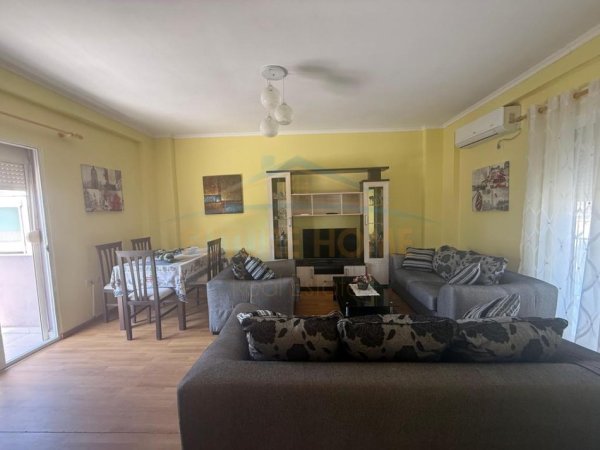 Tirane, jepet me qera apartament 2+1 Kati 5, 92 m² 400 € (Auto Kalaja, Fresk)