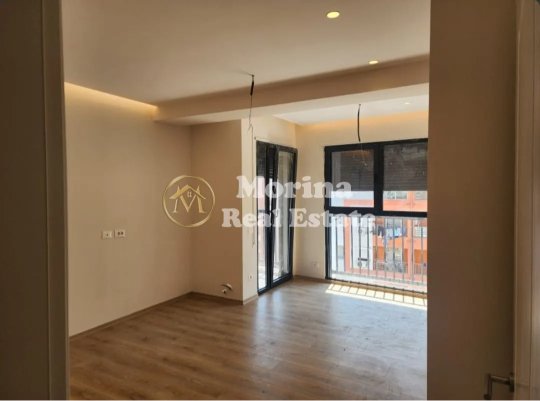 Tirane, jepet me qera apartament 2+1 Kati 6, 100 m² 500 € (Bulevardi i Ri)