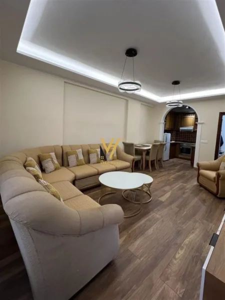 Tirane, shitet apartament 1+1+Ballkon Kati 1, 68 m² 160.000 € (PAZARI I RI)