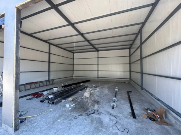 Tirane, jepet me qera magazine Kati 0, 250 m² 850 € (QTU)