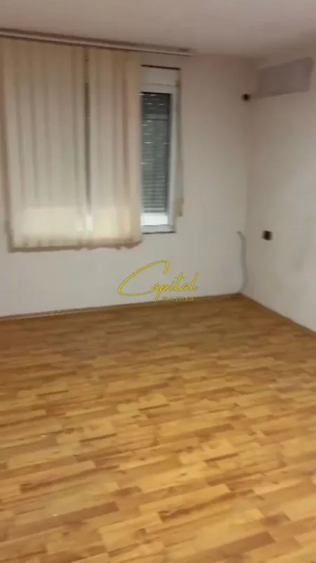 Tirane, jepet me qera zyre Kati 1, 60 m² 650 € (VASIL SHANTO)