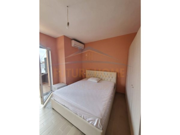 Tirane, jepet me qera ambjent biznesi Kati 6, 405 m² 5.000 € 