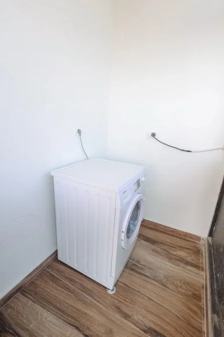 Durres, shitet apartament 1+1+Ballkon Kati 5, 74 m² 58.000 €