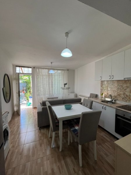 Tirane, jepet me qera garsonier Kati 1, 40 m² 400 € (RRUGA E ELBASANIT)