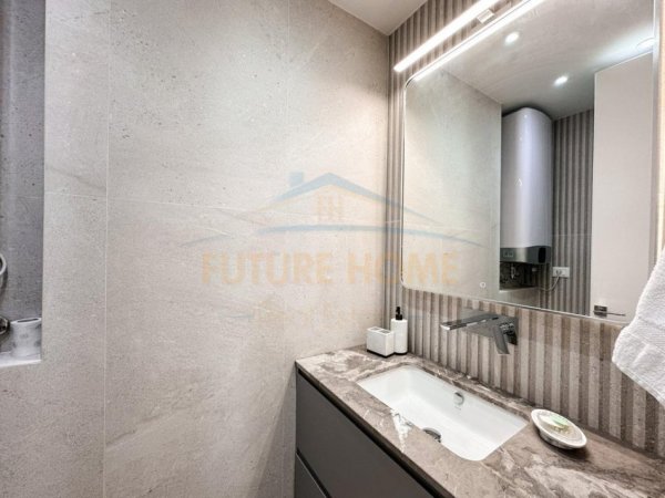 Tirane, jepet me qera apartament 2+1+Ballkon Kati 10, 133 m² 2.200 € (Lake View)