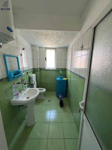 Tirane, jepet me qera apartament Kati 2, 65 m² 800 €