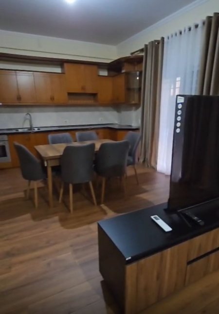 Tirane, jepet me qera apartament 2+1 Kati 4, 130 m² 600 € (KODRA E PRIFTIT)