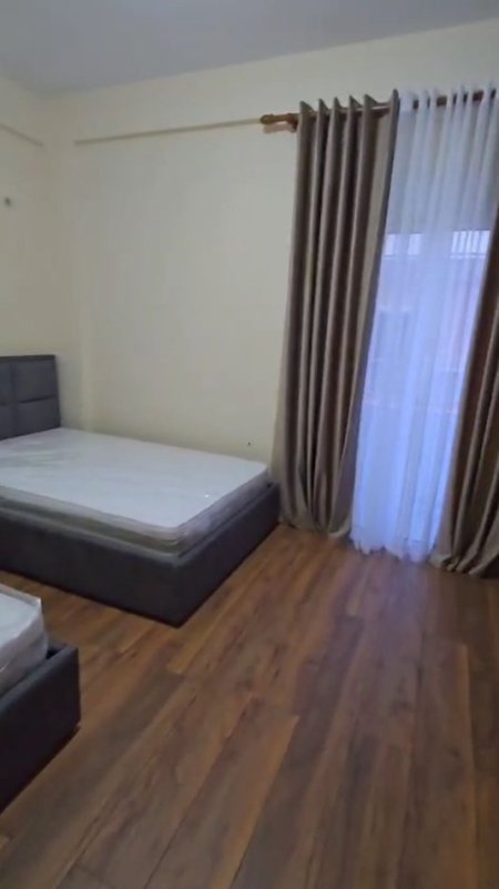 Tirane, jepet me qera apartament 2+1 Kati 4, 130 m² 600 € (KODRA E PRIFTIT)