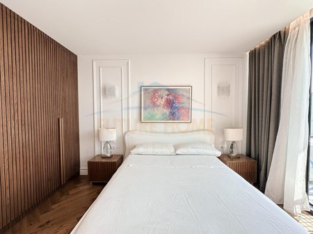 Tirane, jepet me qera apartament 2+1 Kati 10, 133 m² 2.200 € (Liqeni i Tiranes)