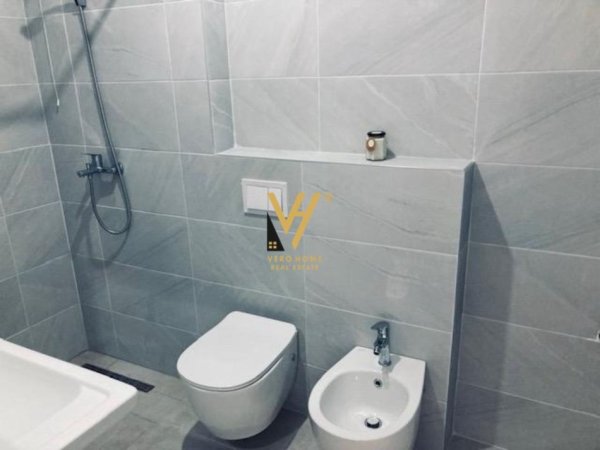 Tirane, jepet me qera apartament 1+1+Ballkon Kati 7, 70 m² 490 € (RRUGA “KONGRESI I MANASTIRIT”)