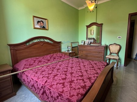 Tirane, jepet me qera apartament 2+1 Kati 2, 107 m² 750 € (Shkolla e Kuqe)