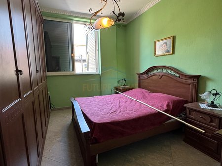 Tirane, jepet me qera apartament 2+1 Kati 2, 107 m² 750 € (Shkolla e Kuqe)