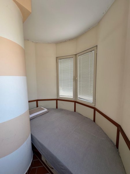 Tirane, jepet me qera apartament 1+1+Ballkon , 75 m² 550 € 