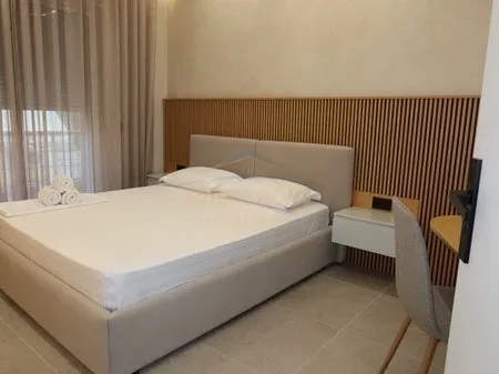 Tirane, shitet apartament 1+1+Ballkon Kati 1, 63 m² 185.000 € (Rruga e Bogdaneve)