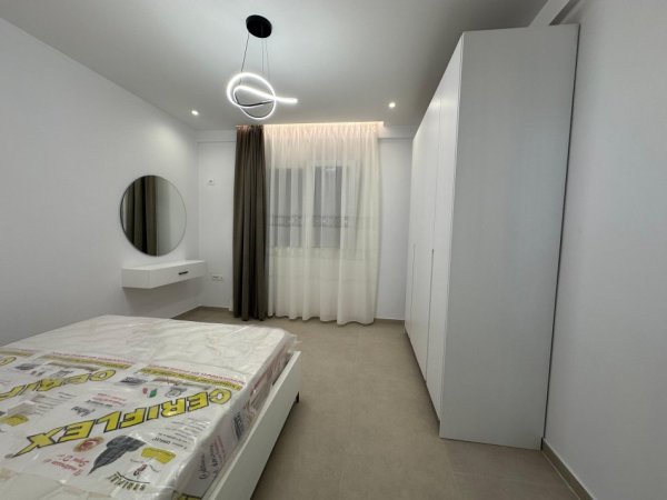 Tirane, jepet me qera apartament 1+1 Kati 1, 400 € 