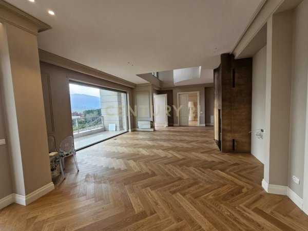 Shqiperi, jepet me qera Vile 2 Katshe Kati 2, 1.100 m² 10.000 € (Mjull-Bathore)