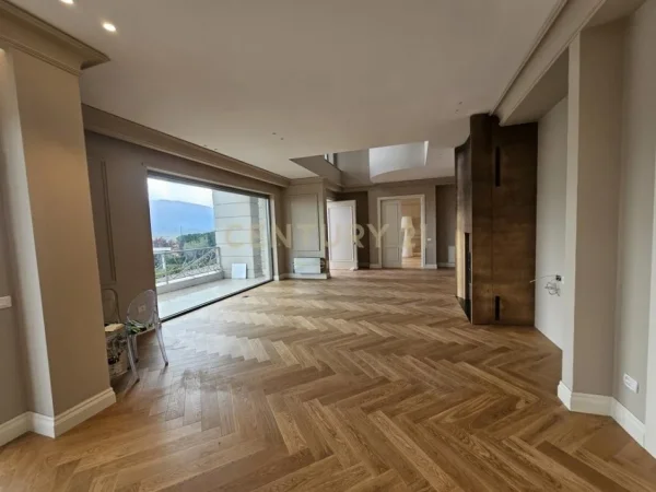 Shqiperi, jepet me qera Vile 2 Katshe Kati 2, 1.100 m² 10.000 € (Mjull-Bathore)