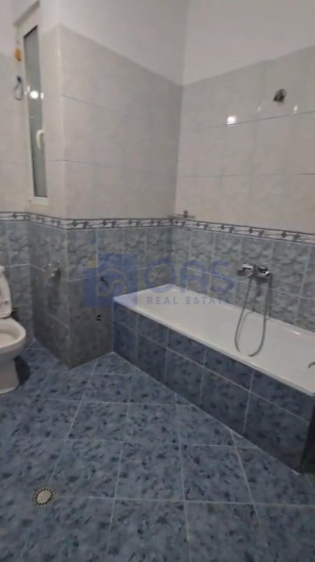 Tirane, jepet me qera apartament 2+1+Aneks+Ballkon Kati 4, 135 m² 600 € (Prane UET)