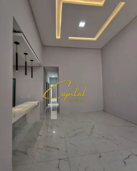 Tirane, jepet me qera dyqan Kati 0, 25 m² 700 € (RRUGA E KAVAJES)