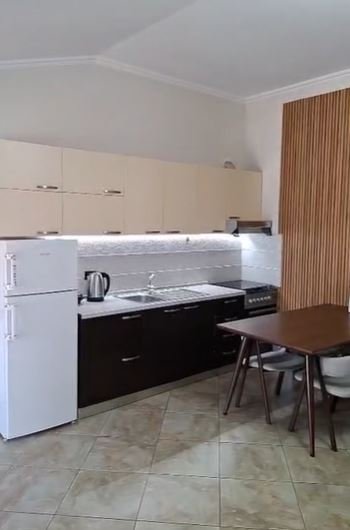 Tirane, jepet me qera apartament 1+1 Kati 4, 63 m² 500 € (Vasil Shanto)