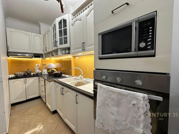 Tirane, shes apartament 1+1 Kati 9, 58 m² 105.000 € (Oslo)
