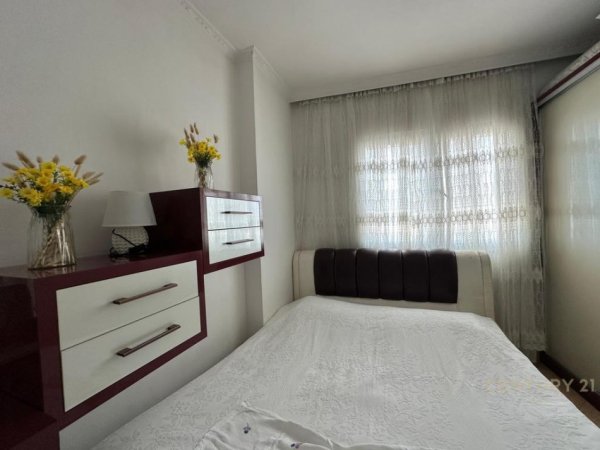 Tirane, shes apartament 1+1 Kati 9, 58 m² 105.000 € (Oslo)