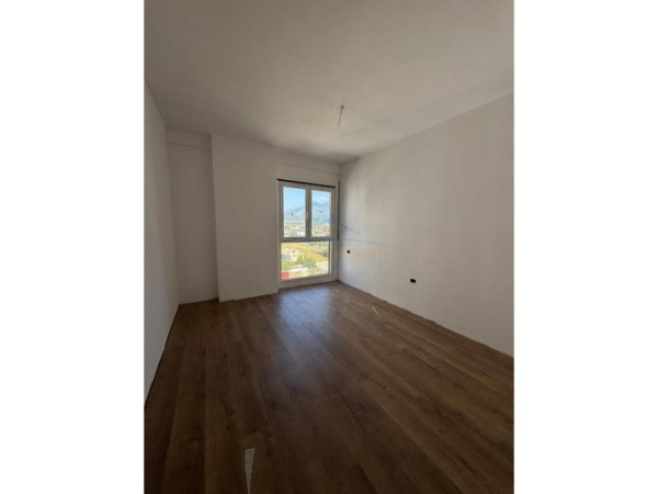 Tirane, jepet me qera apartament 2+1+Ballkon Kati 6, 98 m² 83.000 € (KAMEZ)