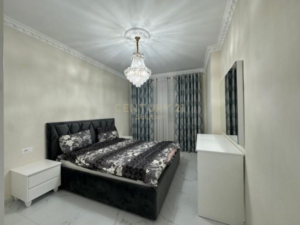 Tirane, jepet me qera apartament 2+1+Ballkon Kati 6, 115 m² 550 € (Astir)