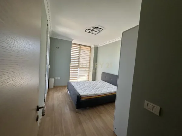 Tirane, jepet me qera apartament 2+1 Kati 9, 100 m² 600 € (Rruga Teodor Keko)