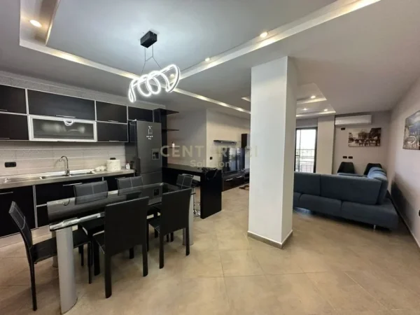Tirane, jepet me qera apartament 2+1 Kati 4, 115 m² 1.200 € (Kopshti zologjik)